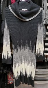 Sandra Darren long sleeve sweater dress size M